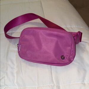 lululemon athletica Magenta Crossbody Bag 1L